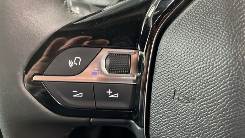 Peugeot 2008 1.2 PureTech Allure 5dr Petrol Estate